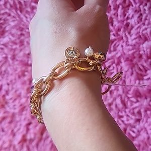 NWT Gold charm Giftable bracelet 💛
